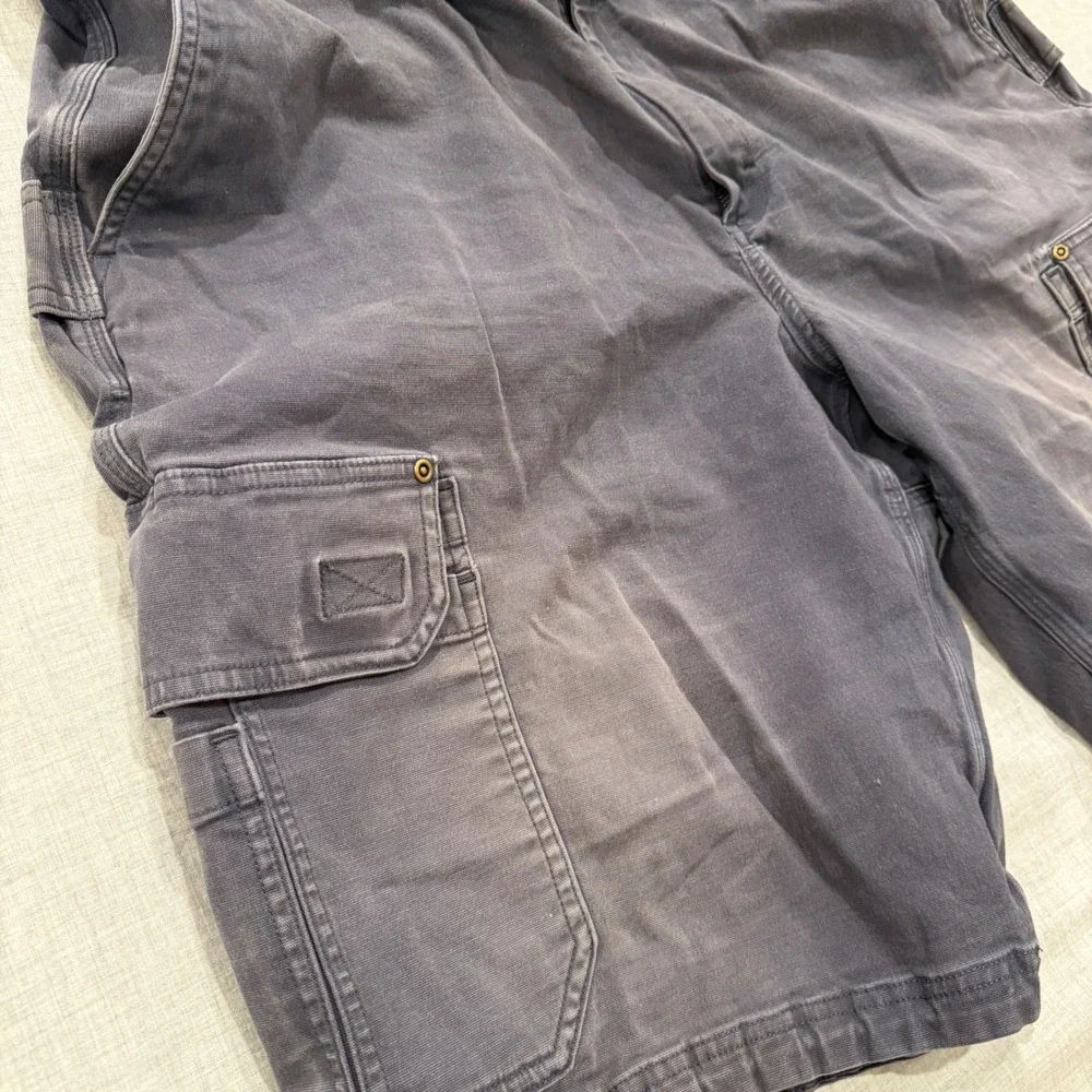 Duluth Trading Co Flex Fire Hose Cargo Shorts Mens 46 Gray Workwear Cotton